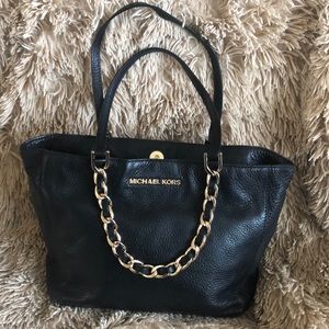 Michael Kors Harper Pebble Leather Bag. As Shown in the Photos, No Signs of Wear
